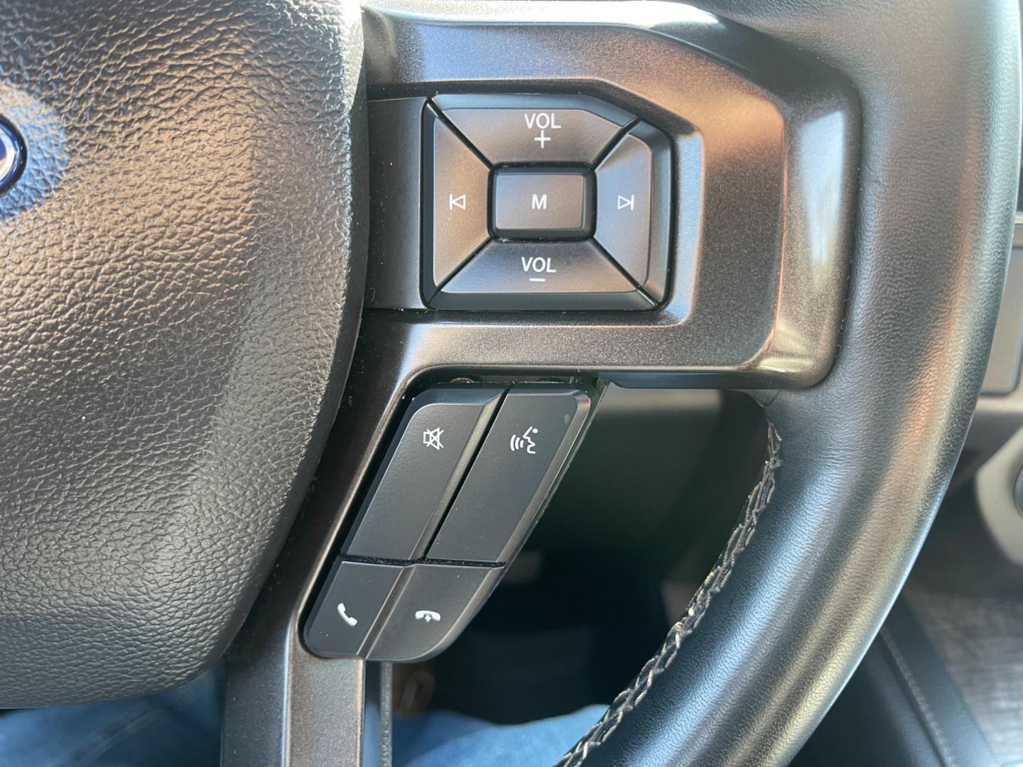 2021 Gray /Black Ford Expedition Limited 302A 4WD (1FMJU2AT0ME) with an 3.5L V6 DOHC 24V TWIN TURBO engine, 10 Speed Auto transmission, located at 11115 Chardon Rd. , Chardon, OH, 44024, (440) 214-9705, 41.580246, -81.241943 - Photo#30